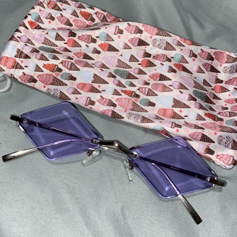 Diamond shape light purple glasses